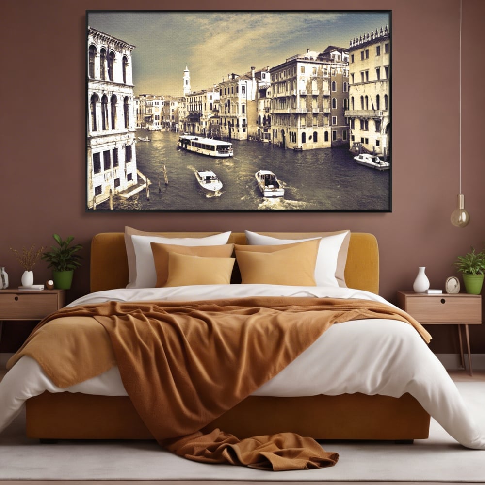 Tablou canvas cu panoramica cu canale si barci in venetia, in rama de aluminiu negru, pe perete intr-un dormitor